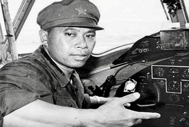 1982劫机事件揭秘：机内有外宾，劫匪是中南海保镖，舱内大乱斗