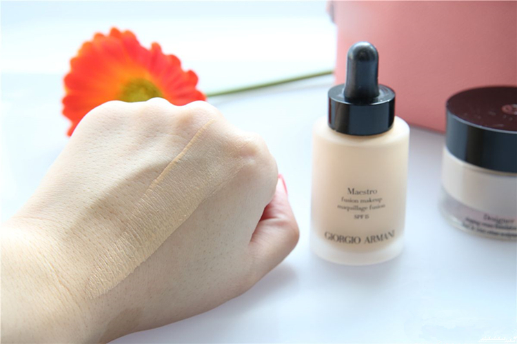 三色粉底的正确使用方法,三色遮瑕步骤的先后顺序