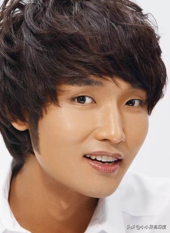 宇桐非一人一首成名曲,宇桐非早年献唱