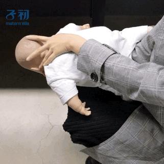 婴儿喝奶被窒息,婴儿喝奶被呛了怎么办