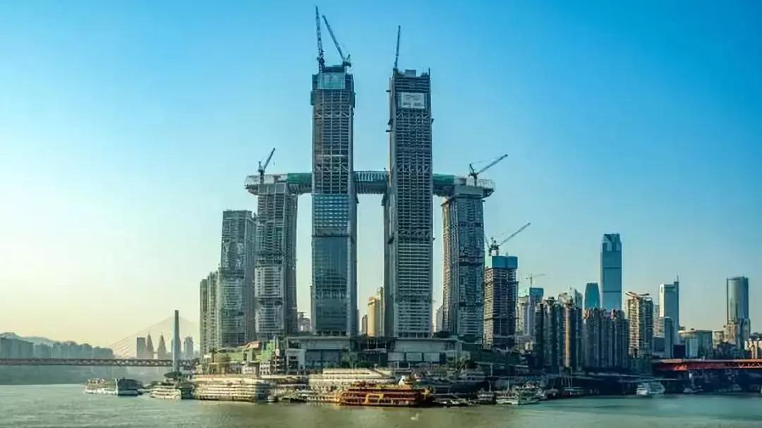 重庆来福士最丑建筑,重庆来福士被评十大最丑建筑