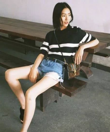 刘雯大包包推荐,刘雯同款豹纹包包