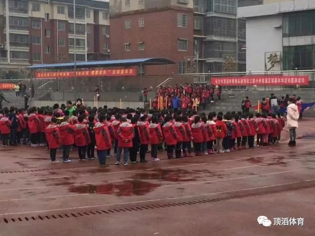 2020-2021足坛大事回顾,预测足坛未来十年的事件