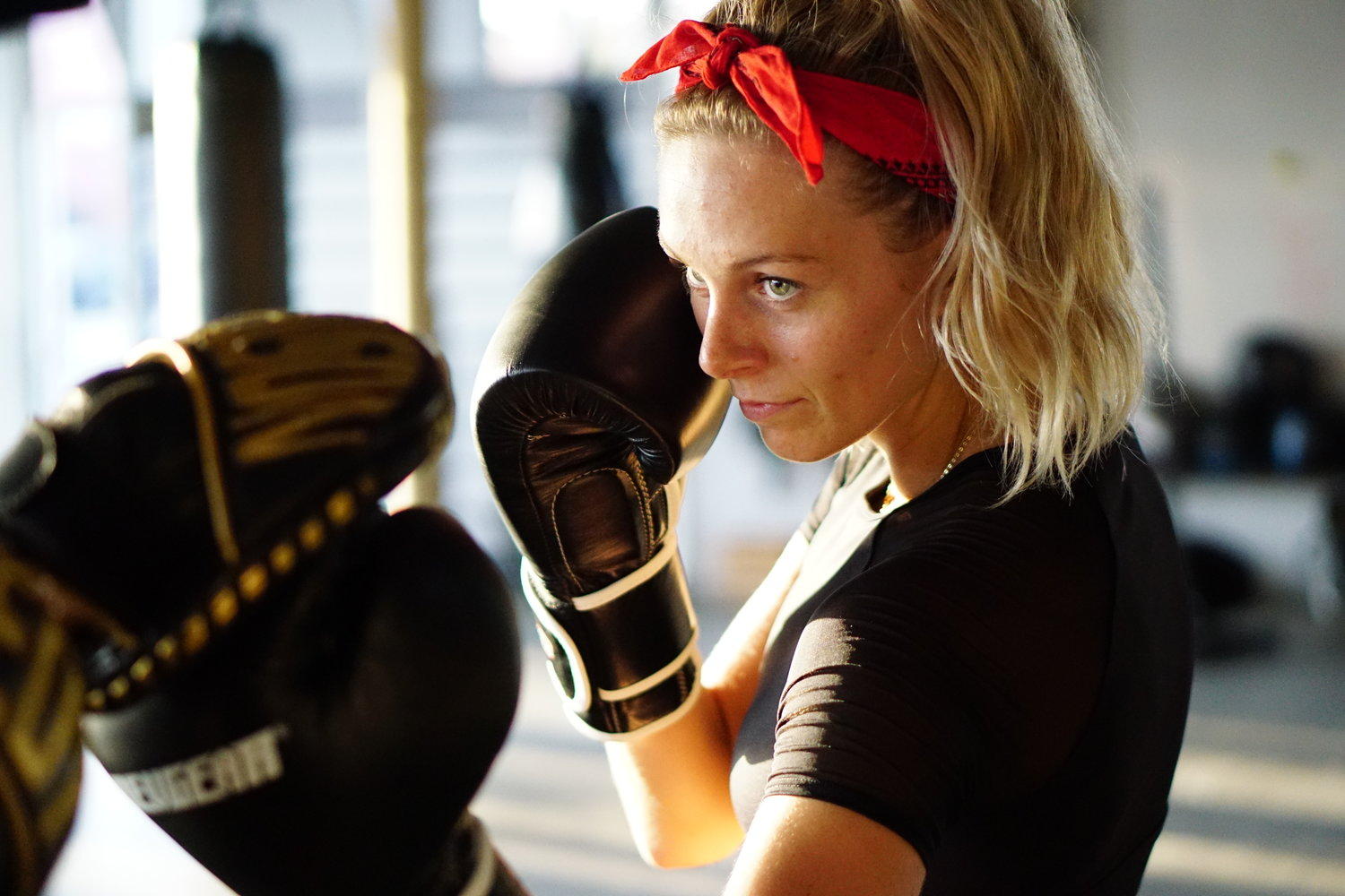 趋势|发带绑一绑，让新的一年从头开始美