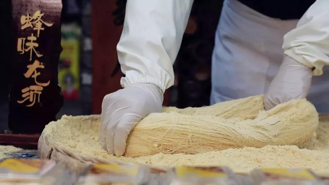 指尖上的龙须糖，双流人的绝版青春！