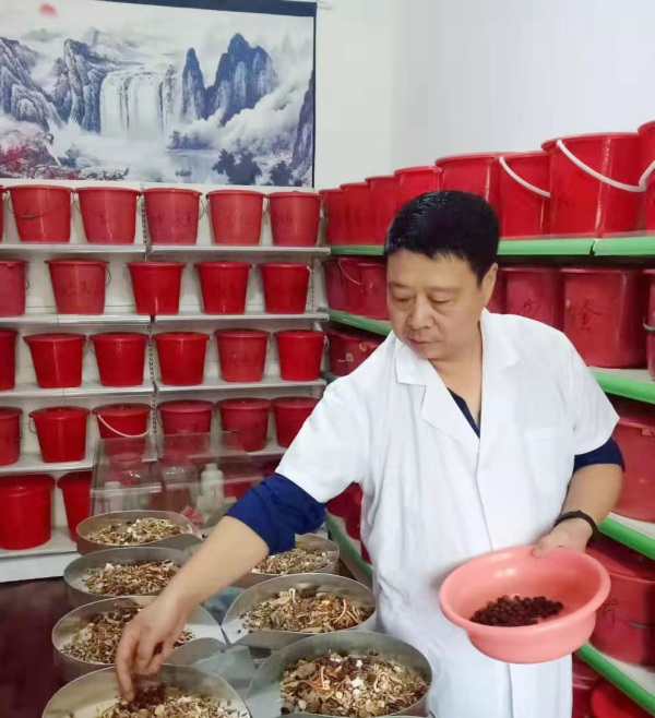 医者故事白衣天使,医者仁心医护人员无私奉献的故事