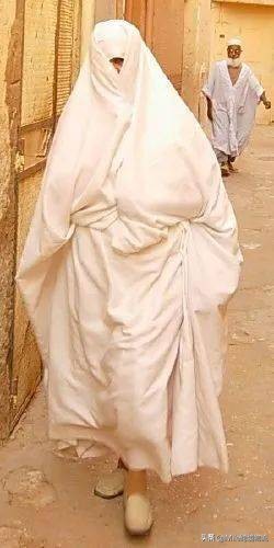 教你如何看穿衣识人,怎么学会看衣识人