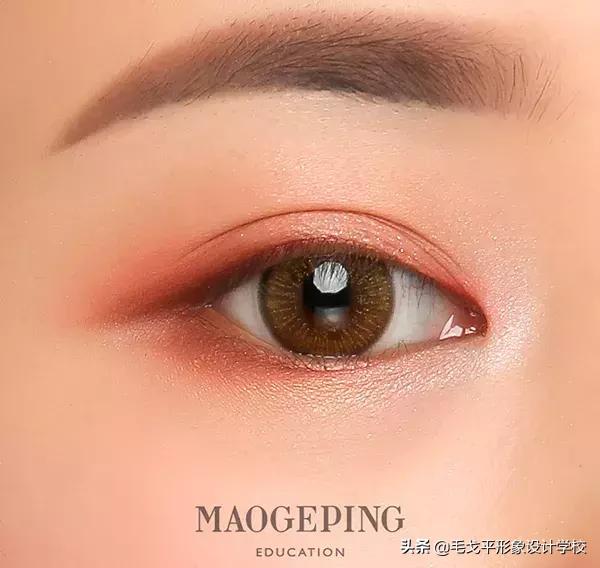 怎样画出大眼妆,如何画出精致眼妆