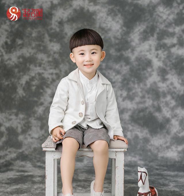 100个才华横溢男孩名字虎年,才华横溢的好名字