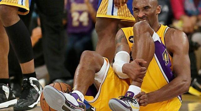 罗斯的脚趾,罗斯的膝盖是怎么样的