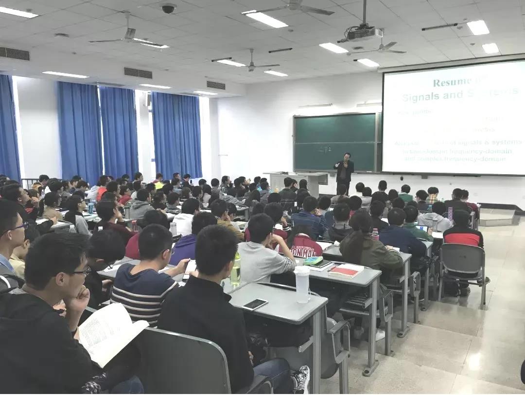 10大热门高薪专业,2022十大本科高薪专业