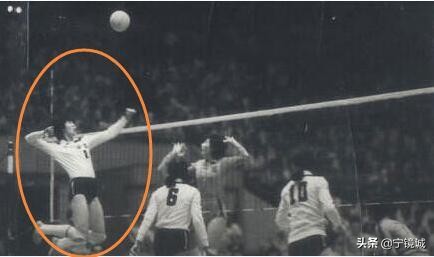 女排世界杯11连胜郎平流泪,中国女排世界杯11连胜卫冕