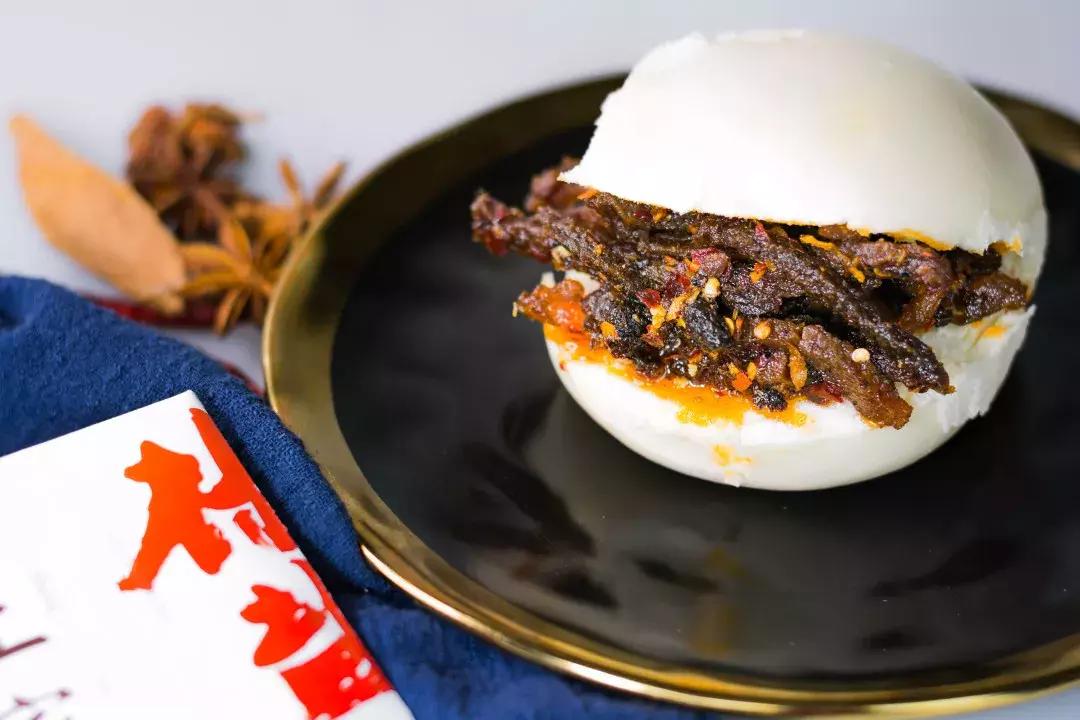 好吃到舔指头！咬上一口，肉汁儿四溢，满足到飘起来