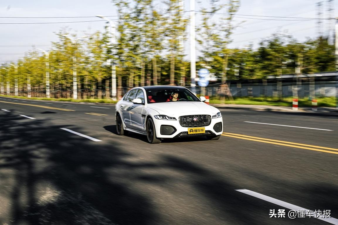 陈震试驾捷豹xfl2021款试驾视频,沉浸式体验24款捷豹xfl尊享豪华