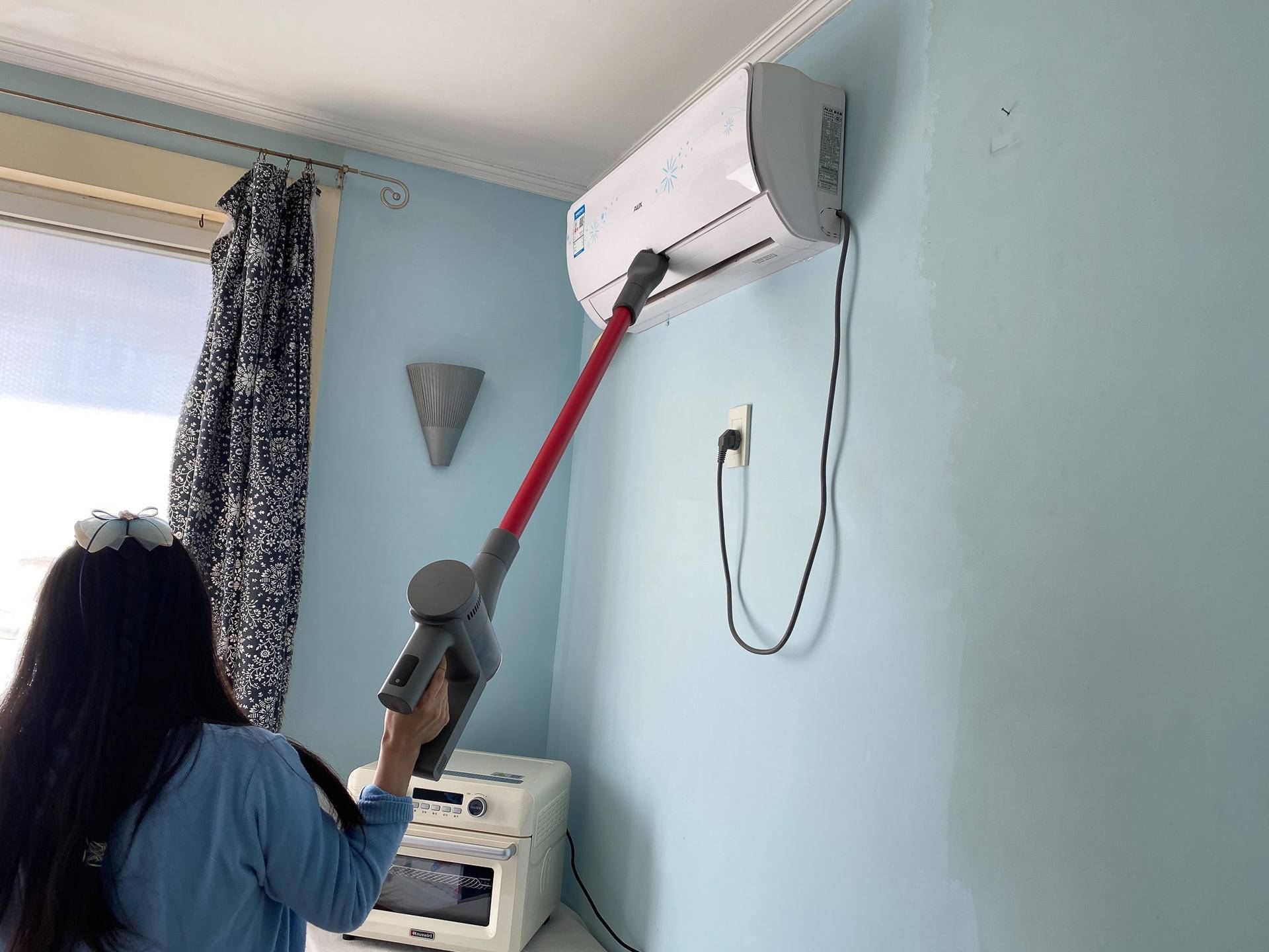 一人轻松扫全屋,娇小女生最爱用?顺造轻量手持吸尘器L1体验