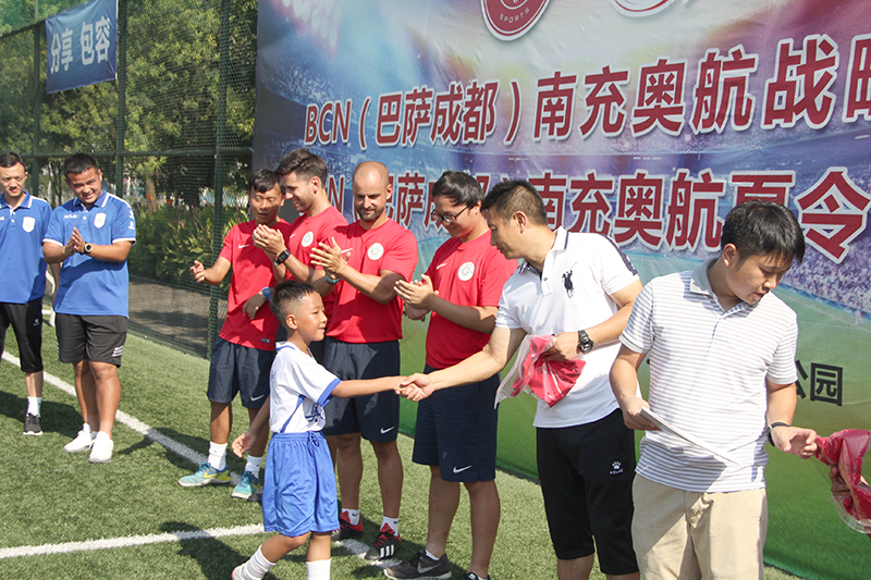 巴萨足球夏令营2017,南充奥航足球夏令营