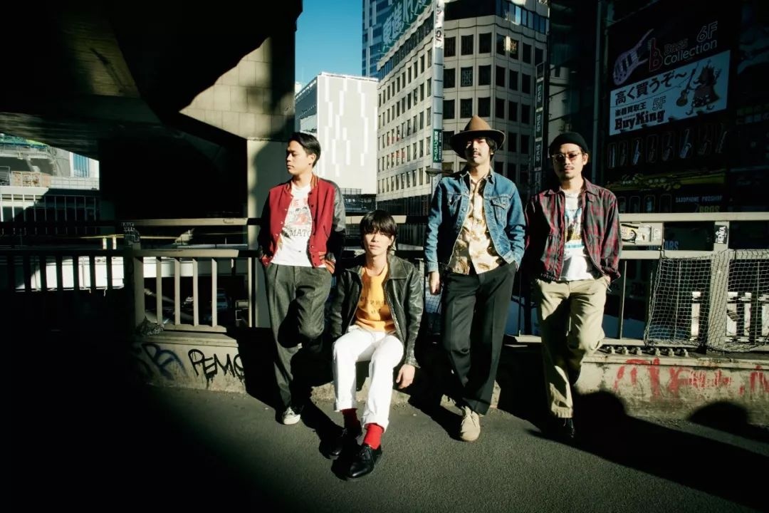 没有什么能比登陆草莓星球，更能唤醒春困的灵魂了