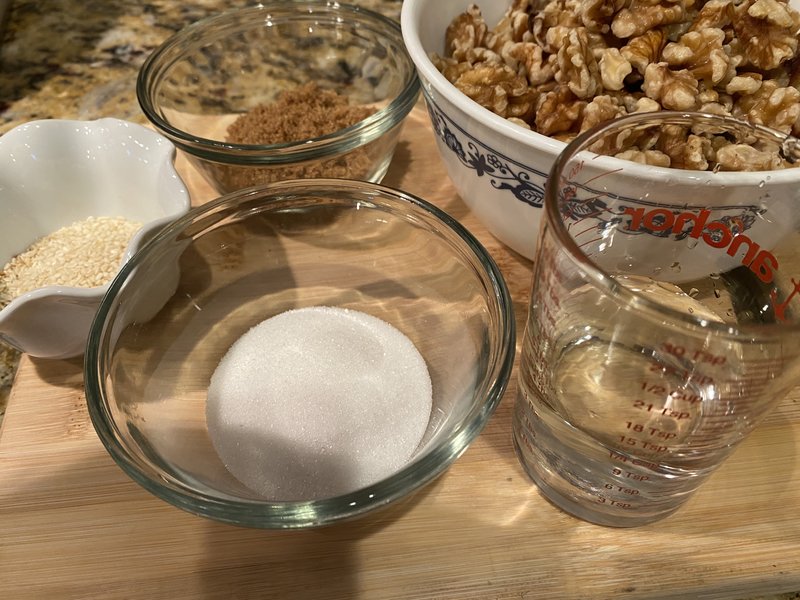 做好的琥珀核桃让人难以抗拒,琥珀核桃教程来了私藏美食大分享