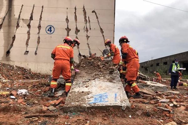37小时,37小时长途火车