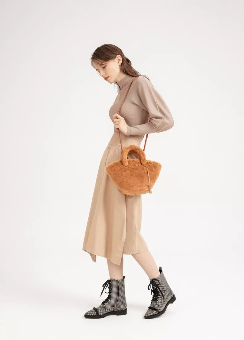 今年流行什么样的包秋冬,春季新款潮流百搭经典包