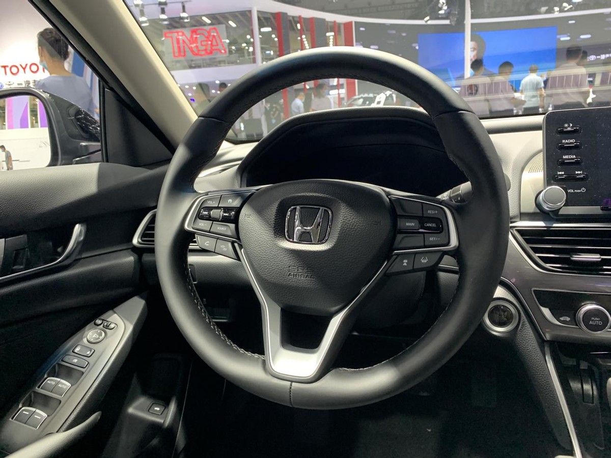 b级轿车推荐新款雅阁,雅阁十一代智享版配色选哪个