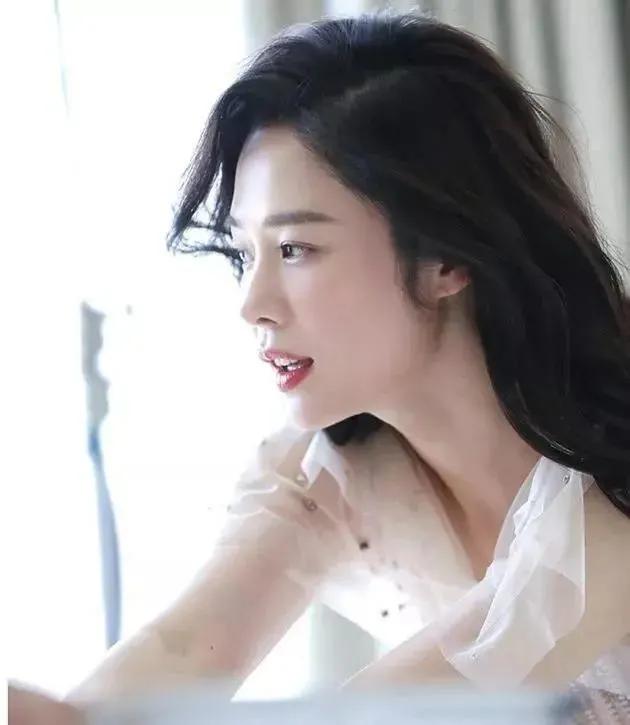 2020韩国最美十大美女孙艺珍,2020孙艺珍最佳女主角