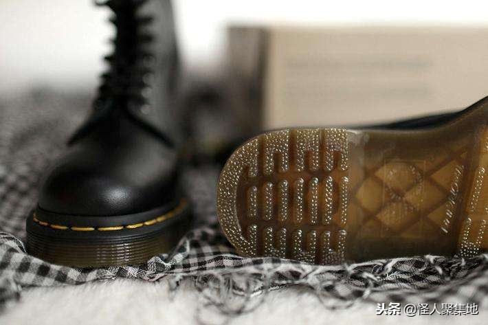 冬季靴子尽量选经典款,男款靴子必穿推荐