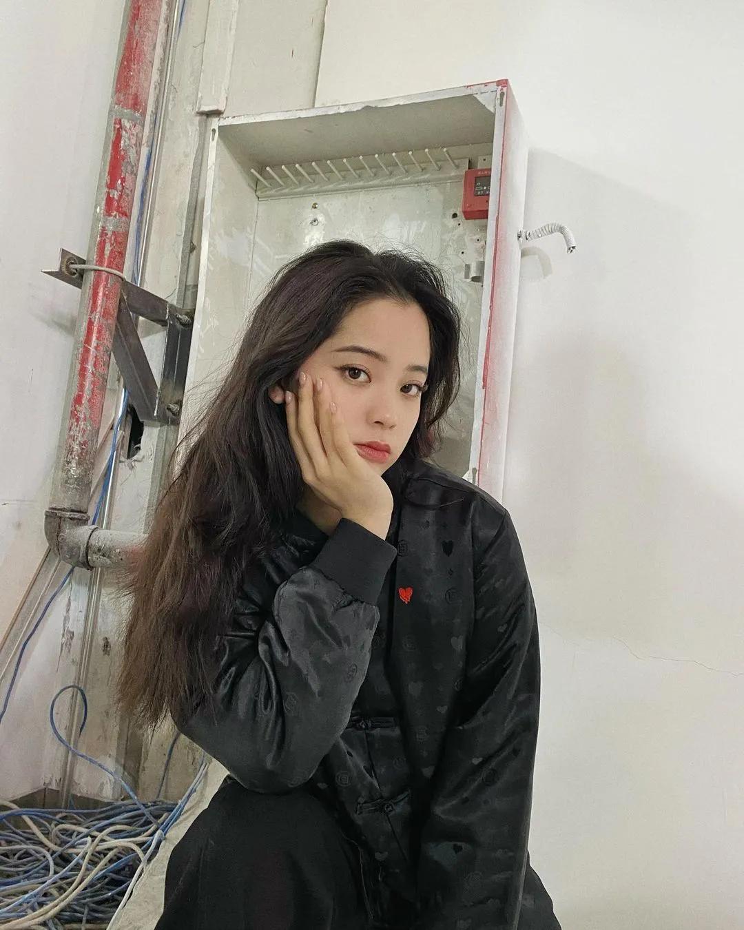 中日女子速度对决4乘100米,韩系少女vs民族姑娘