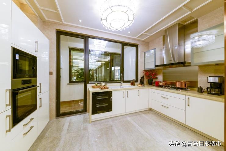 耀世而来一鉴倾心!“星河湾传奇”点燃岛城之夏