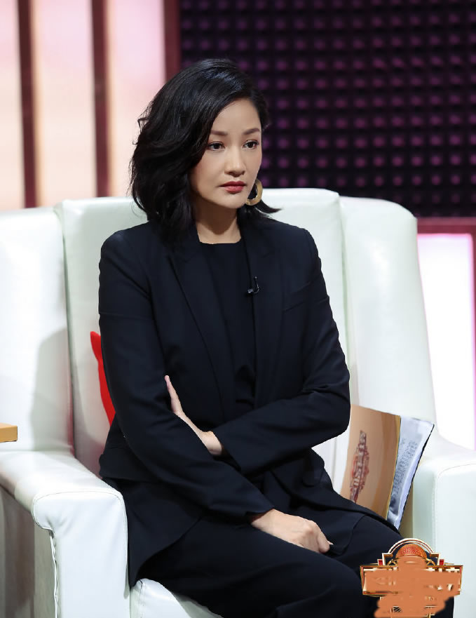 瞿颖年轻时穿搭,瞿颖穿搭