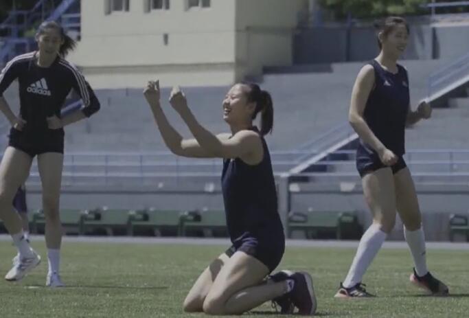 女排朱婷跟袁心玥合影,朱婷袁心玥张常宁郎平综艺节目
