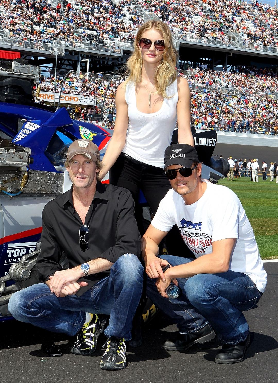 杰森斯坦森找到了女朋友,英伦最帅的秃顶男人杰森斯坦森