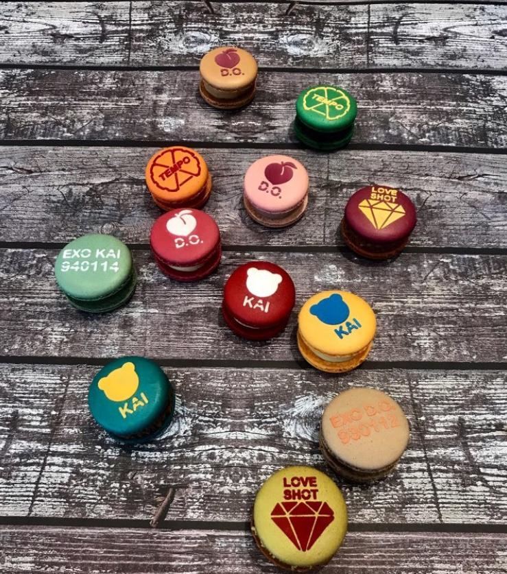 SM偷学爱丽制作EXO周边,粉色马卡龙直击少女心,压岁钱保不住了