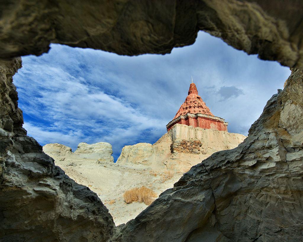 藏地政权灭亡之路：绵延六百余年的古格王朝，为何遽然崩盘？