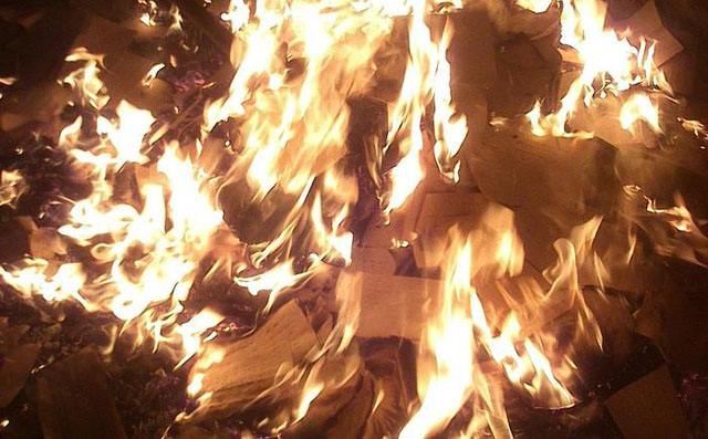 历史上玄奘取经途中的困难,玄奘西行取经的故事是什么