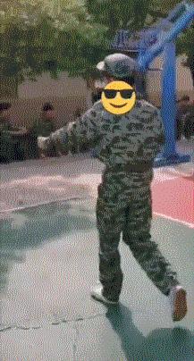 我参加的不是军训，绝壁是人体艺术展啊