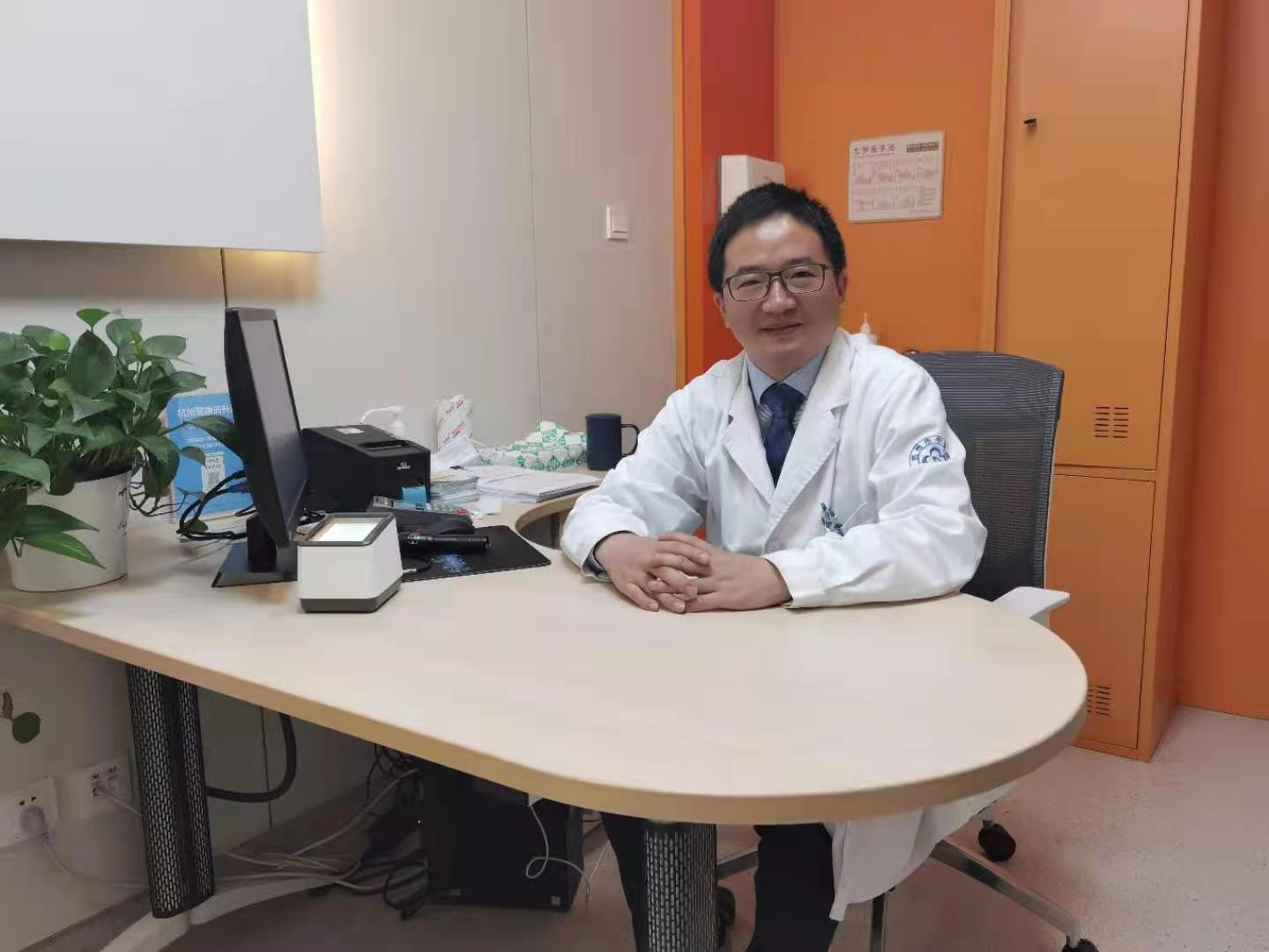 皮肤病患者能不能扎新冠疫苗,皮肤病是否跟打新冠疫苗有关