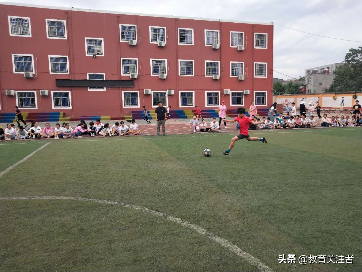 郑州市二七区三李小学,上站小学和北大街小学足球联赛