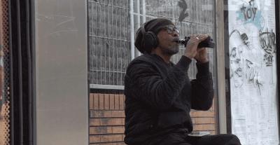 这个只有矿泉水瓶大小的萨克斯，让你随时变身灵魂乐手|极客酷玩