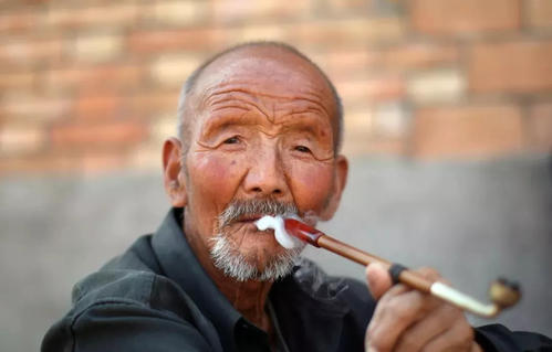 为什么说大门朝西寒暑受欺,农村大门对着屋门有什么说法