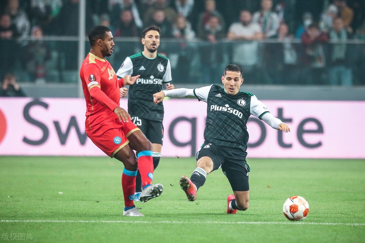 曝大冷意甲领头羊连续2轮不胜,爆冷意甲豪门倒下40%控球落后榜首