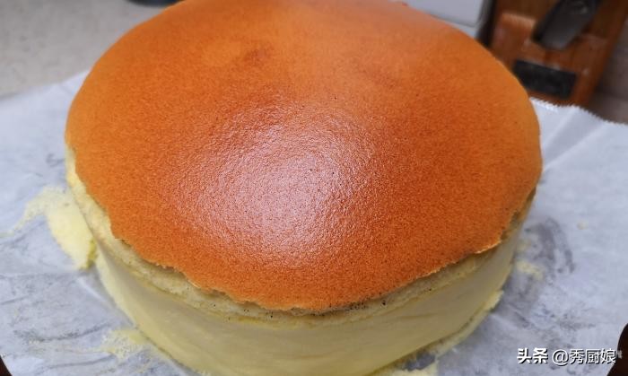 蛋糕怎么烤才不会回缩塌陷,电饭锅蛋糕一打开回缩了怎么回事