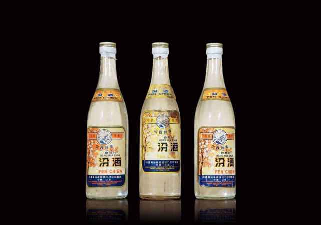 出口玻璃汾酒和黄盖汾比较,汾酒出口玻璃汾可以收藏吗