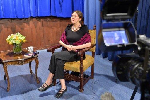 阿桑奇和母亲,阿桑奇母亲访谈