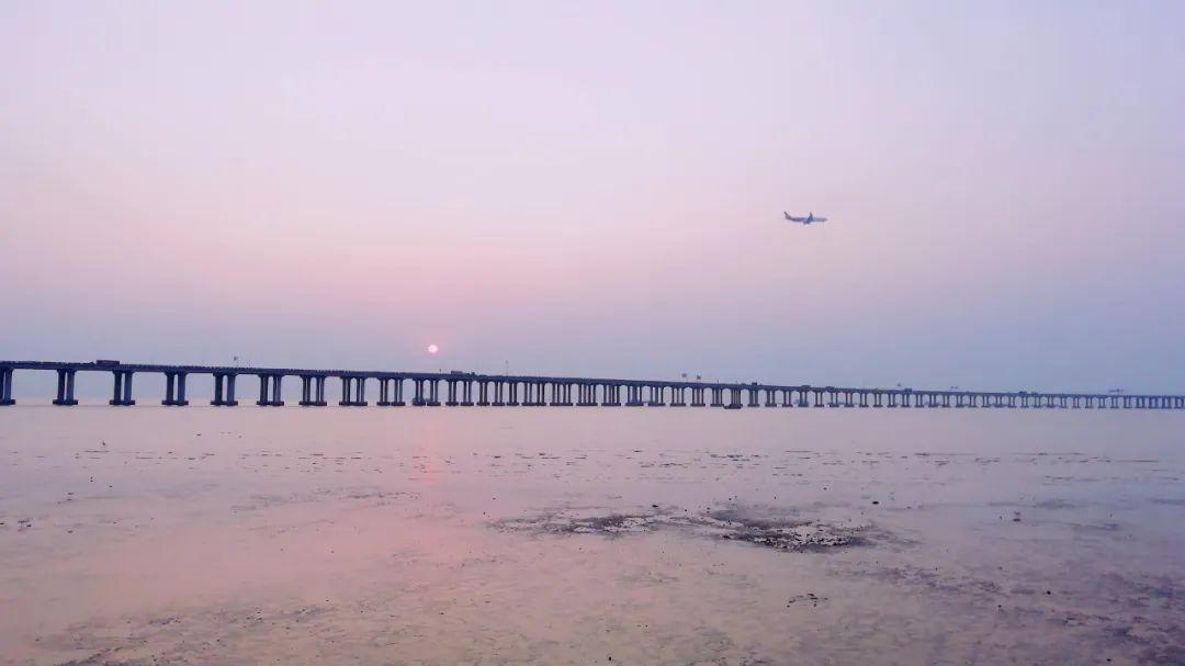 只有一张单人床的屋子,单人房两个单人床