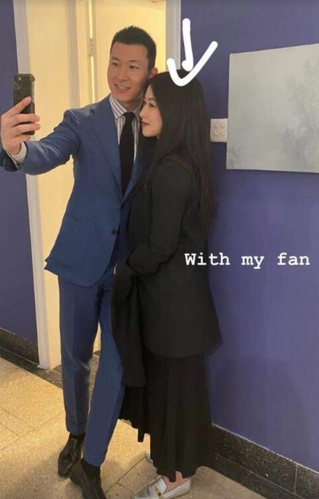 朱珠挺孕肚亮相,朱珠王昀佳婚礼