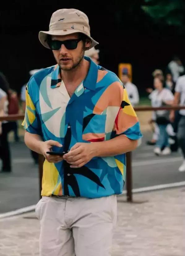 适合所有脸型的一款帽子,圆方脸应该选怎样的帽子