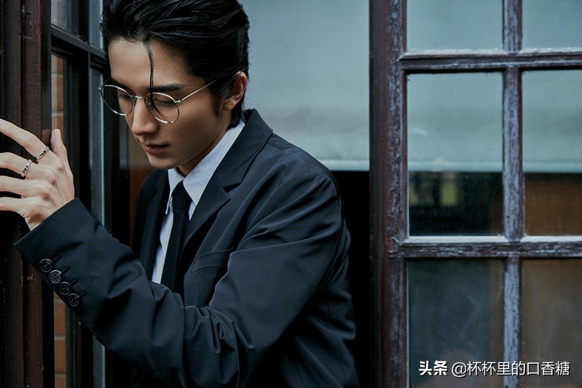 十大明星评价王一博,抖音公认十大帅哥王一博