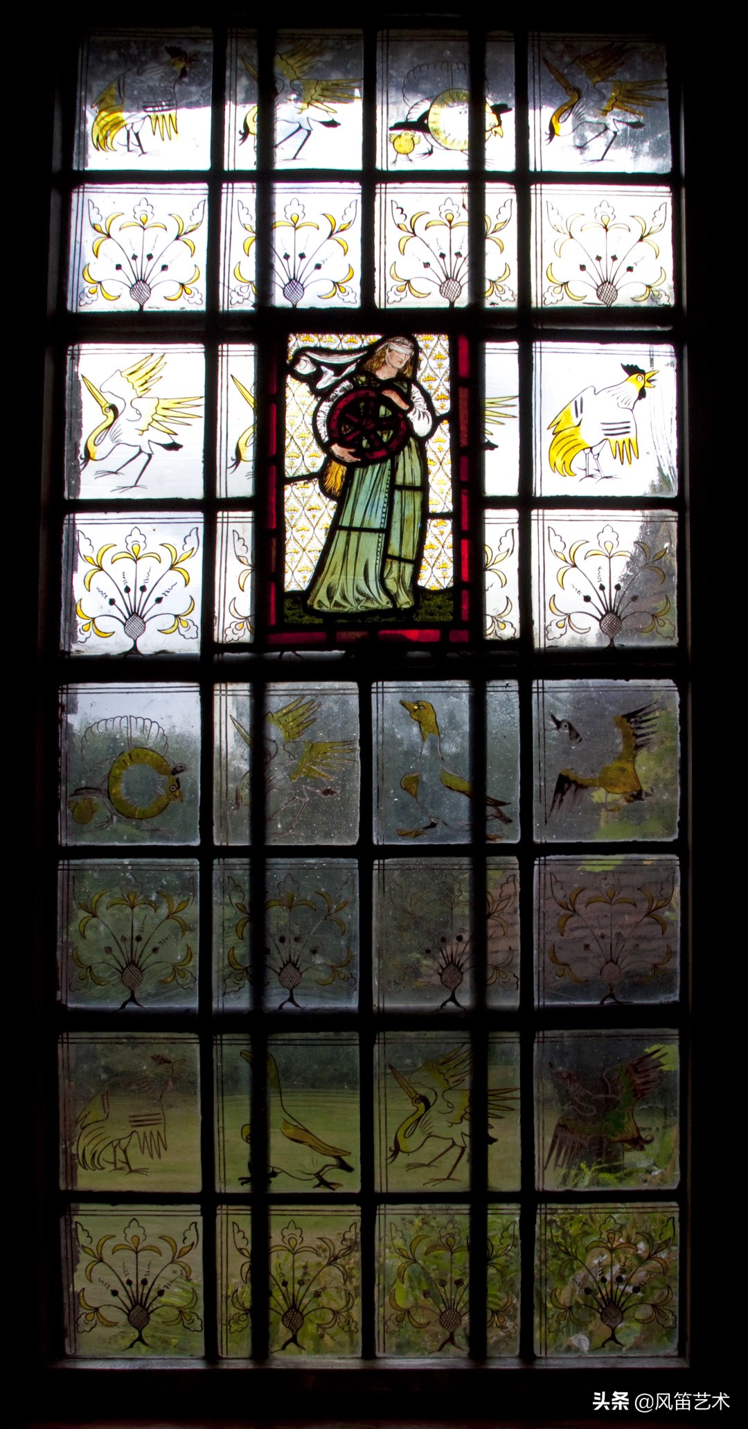 “图案之王”威廉·莫里斯，成就跨越百年的时尚