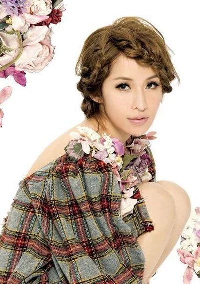 萧亚轩41岁生日新闻,萧亚轩潇洒小姐快乐大本营2010